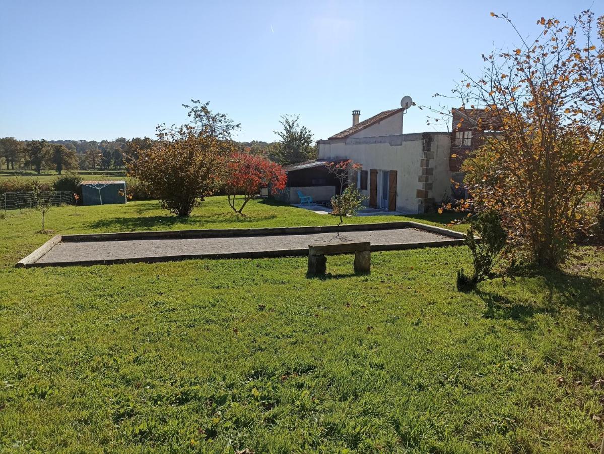 Gîte de la tuilerie des Garandons Saint-Menoux Exterior foto